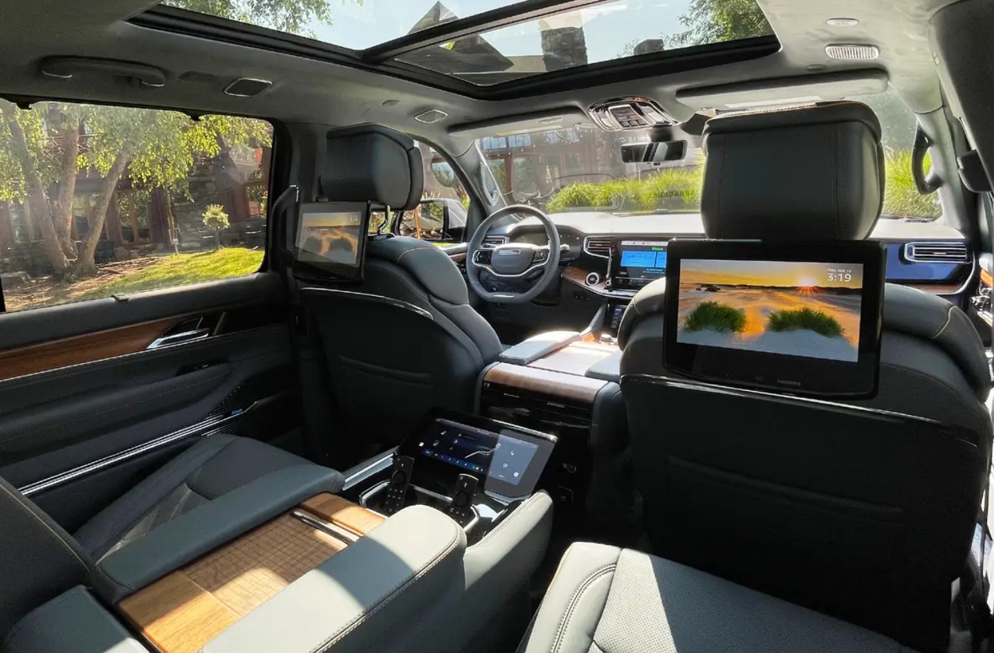 Jeep 2027 Wagoneer L Dimensions