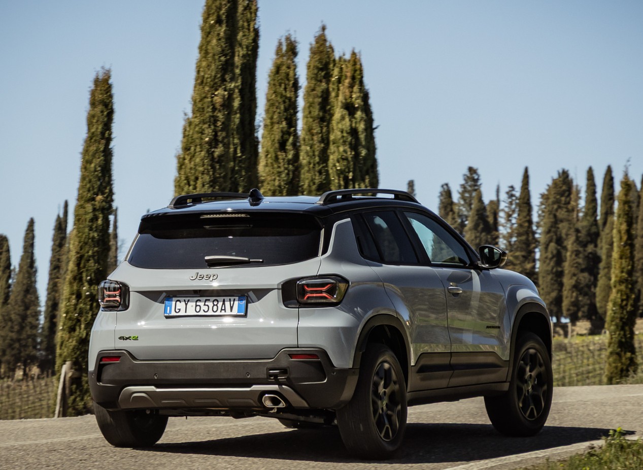 2026 Jeep Avenger 4xe Specs