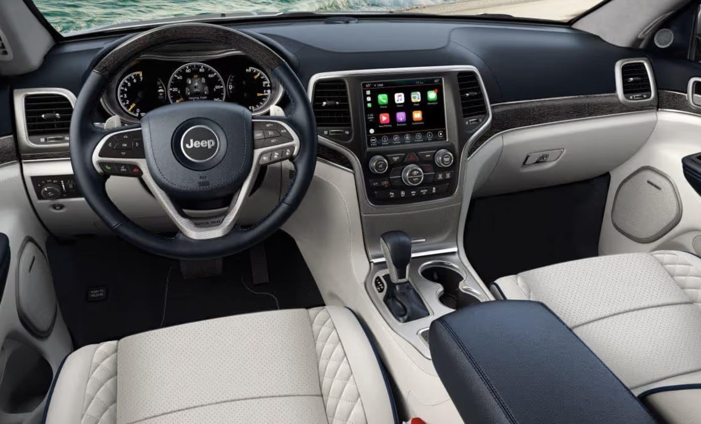 2027 Jeep Cherokee Interior