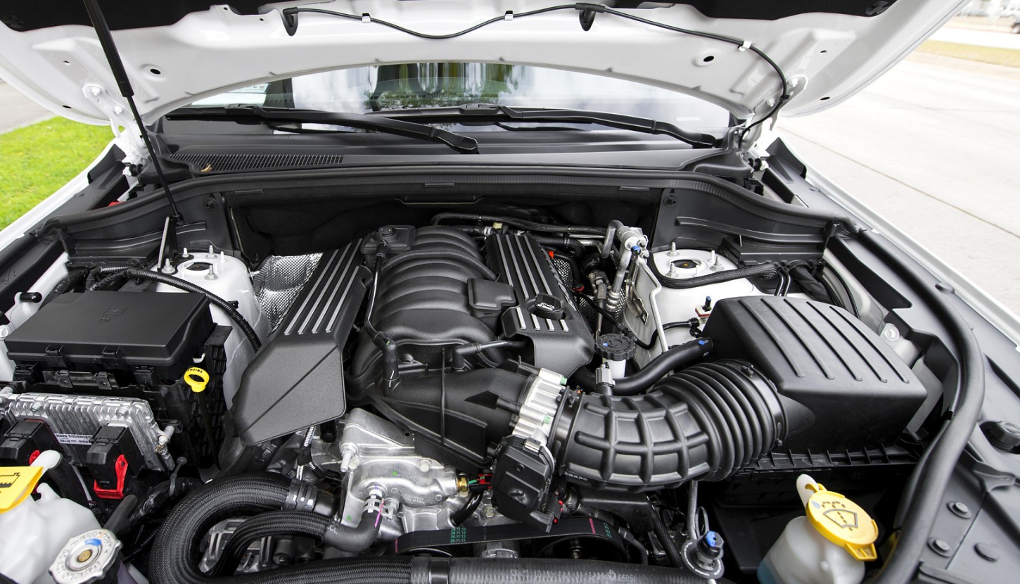 Jeep 2027 Grand Cherokee SRT8 Engine
